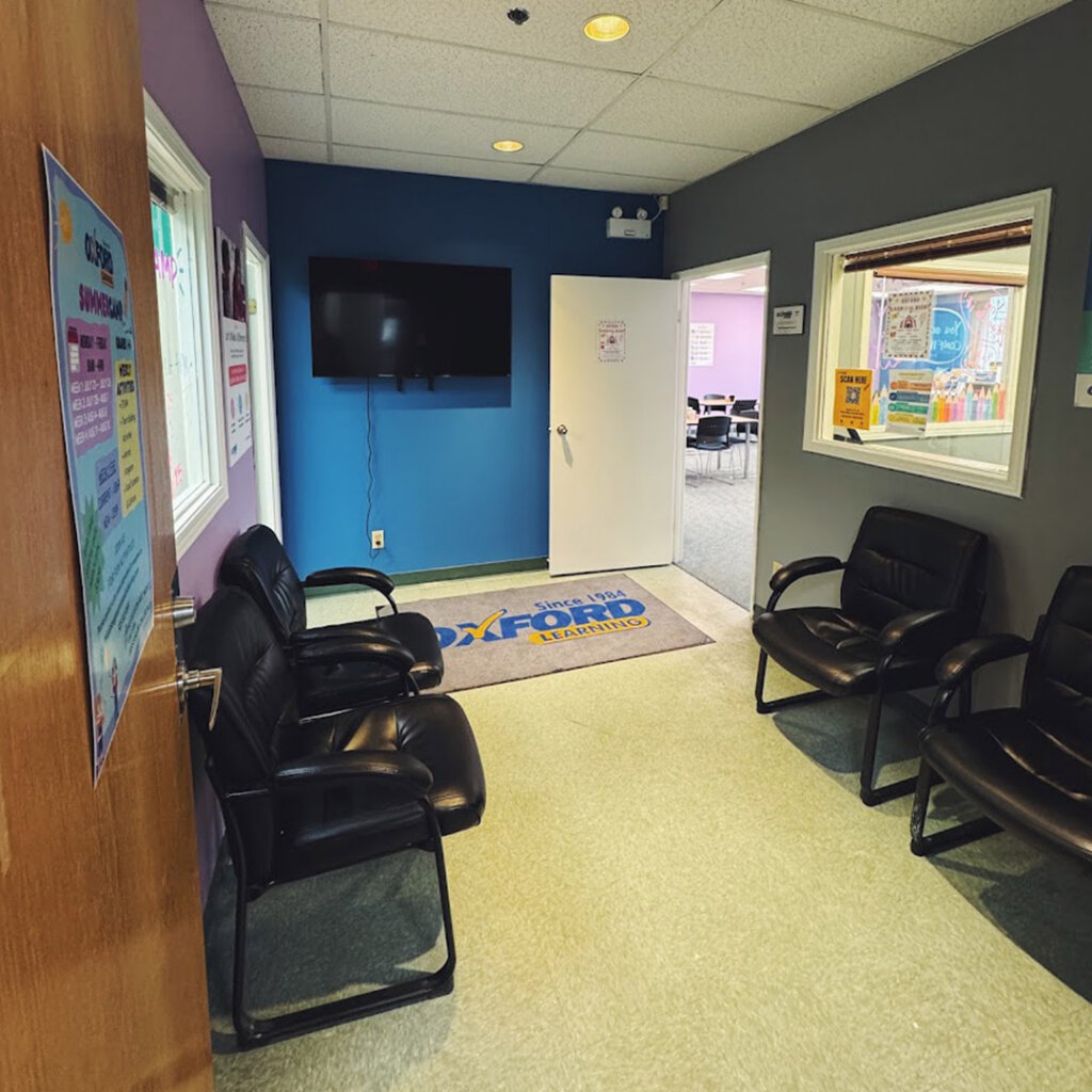 Oxford Learning Mississauga  Central Waiting Area Two