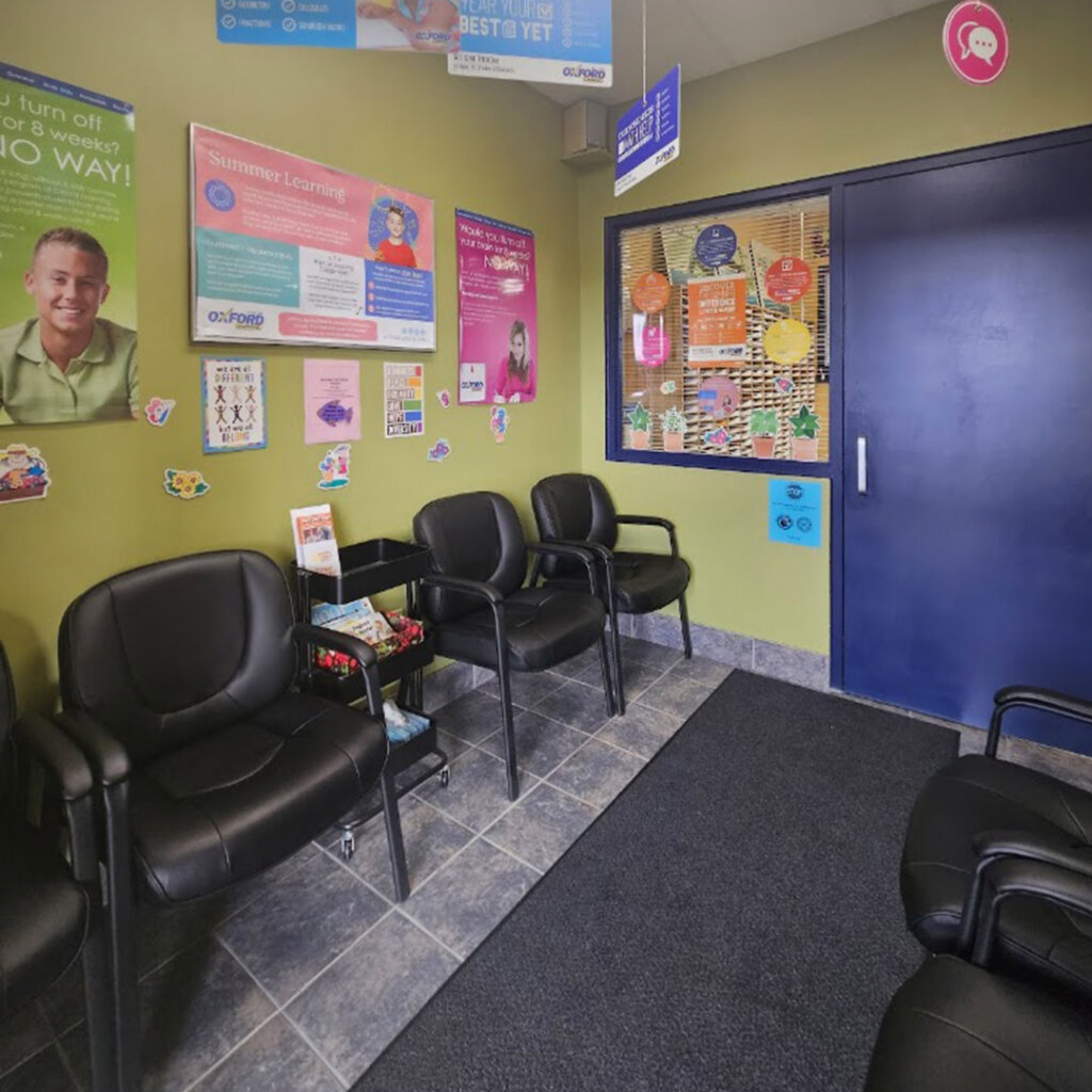 Oxford Learning St Catharines Waiting Area